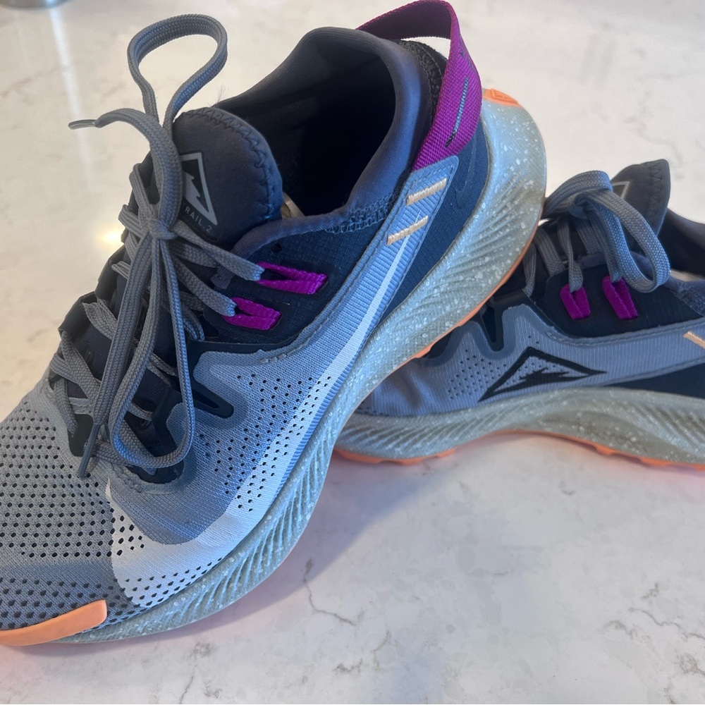 Nike Trail Pegasus Women's Gray Athletic Sneakers with Purple and Orange Accents